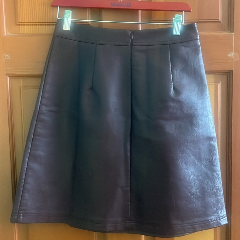 Burgundy PU Leather skirt NWOT - Picture 5 of 9